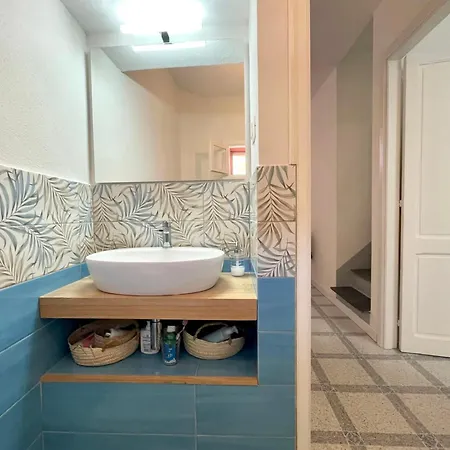 Сasa de vacaciones Via Roma House Carloforte (Isola di San Pietro)