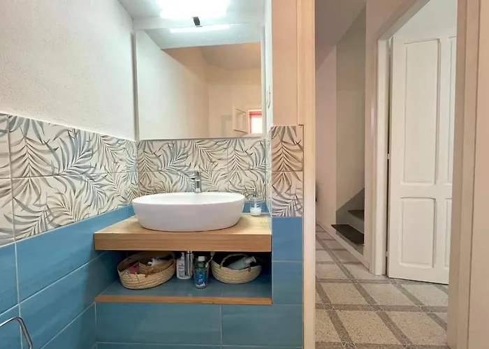 Semesterbostad Via Roma House Carloforte (Isola di San Pietro)